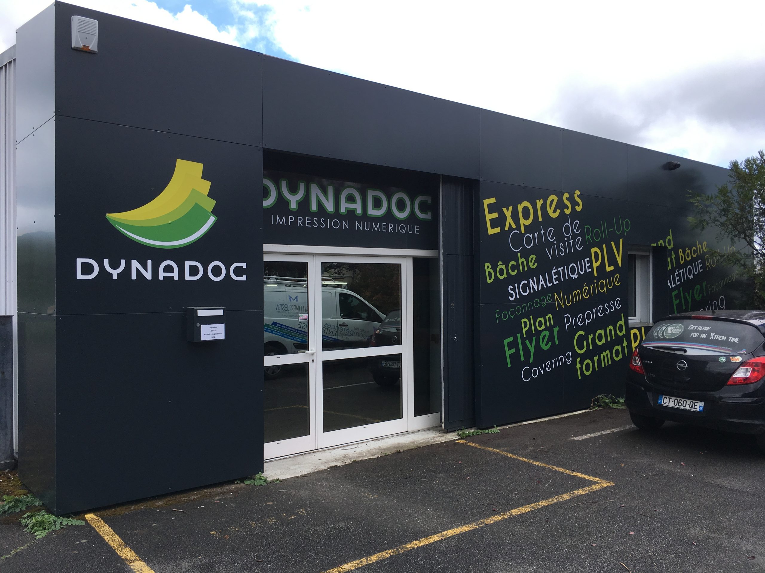 DYNADOC - Façade par France Enseignes