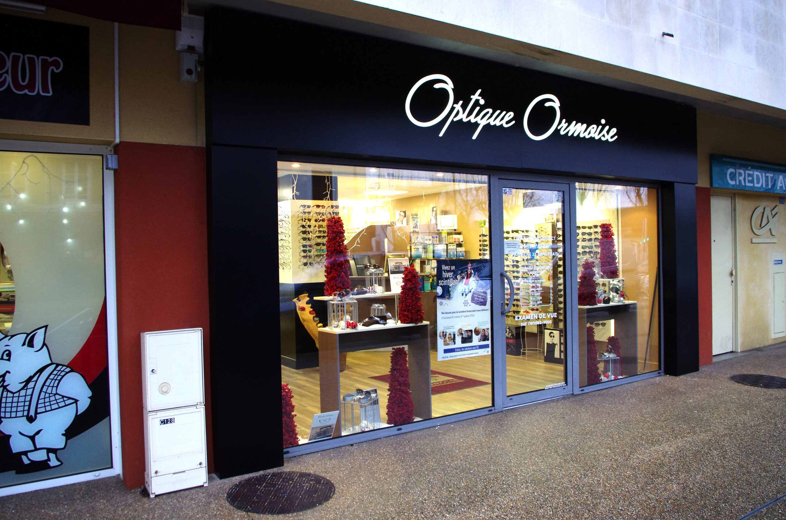 OPTIQUE ORMOISE - devanture en aluminium et enseignes lumineuses par France Enseignes